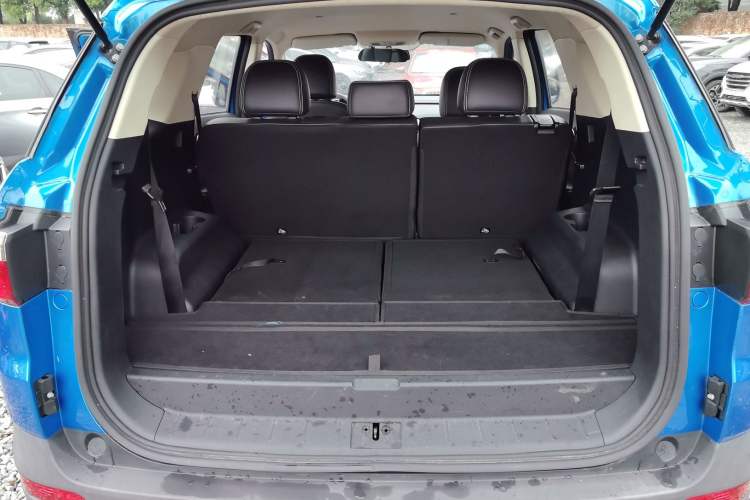 Used Dongfeng Fengon S560 2019 1.8L CVT Elite Model Trunk