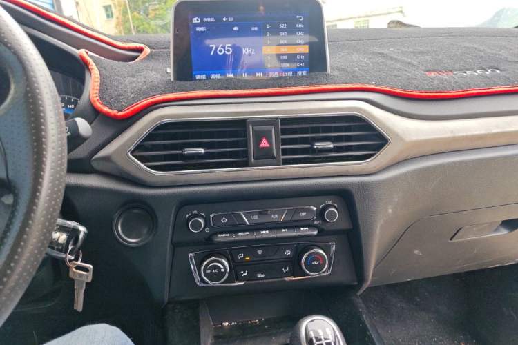 Used Dongfeng Fengon S560 2019 1.8L Manual Urban Model Audio And AC Panel
