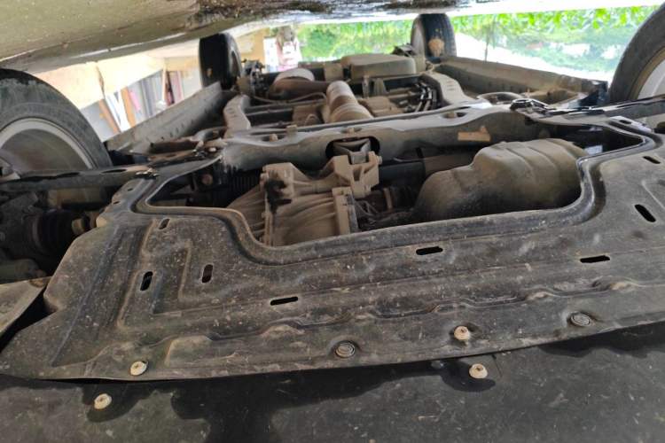 Used Dongfeng Fengon S560 2019 1.8L Manual Urban Model Chassis Front