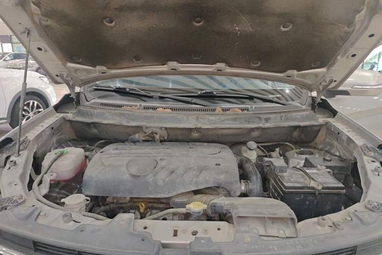 Used Dongfeng Fengon S560 2019 1.8L Manual Urban Model Engine Bay
