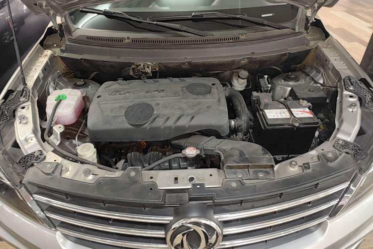 Used Dongfeng Fengon S560 2019 1.8L CVT Elite Model Engine Bay