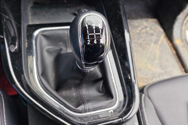 Used Dongfeng Fengon S560 2019 1.8L Manual Urban Model Gear Lever