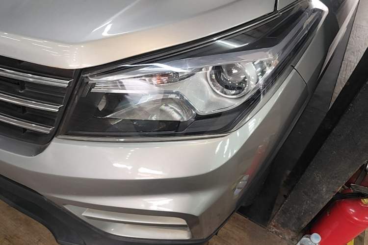 Used Dongfeng Fengon S560 2019 1.8L CVT Elite Model Left Front Headlight