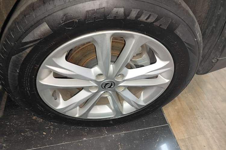 Used Dongfeng Fengon S560 2019 1.8L CVT Elite Model Left Front Wheel Hub