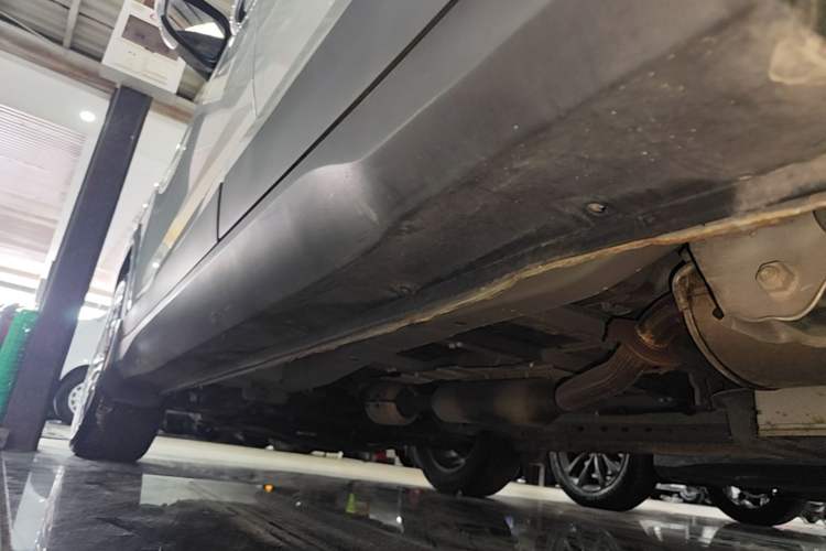 Used Dongfeng Fengon S560 2019 1.8L CVT Elite Model Left Side Sill