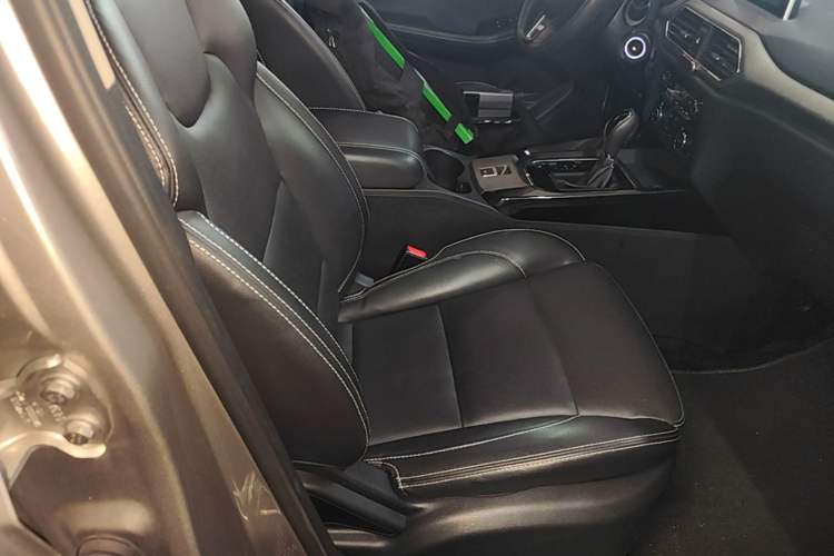 Used Dongfeng Fengon S560 2019 1.8L CVT Elite Model Right Front Seat