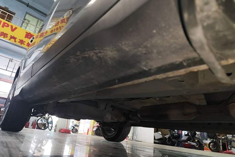 Used Dongfeng Fengon S560 2019 1.8L CVT Elite Model Right Side Sill