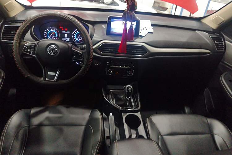 Used Dongfeng Fengon S560 2019 1.8L Manual Urban Model Center Console