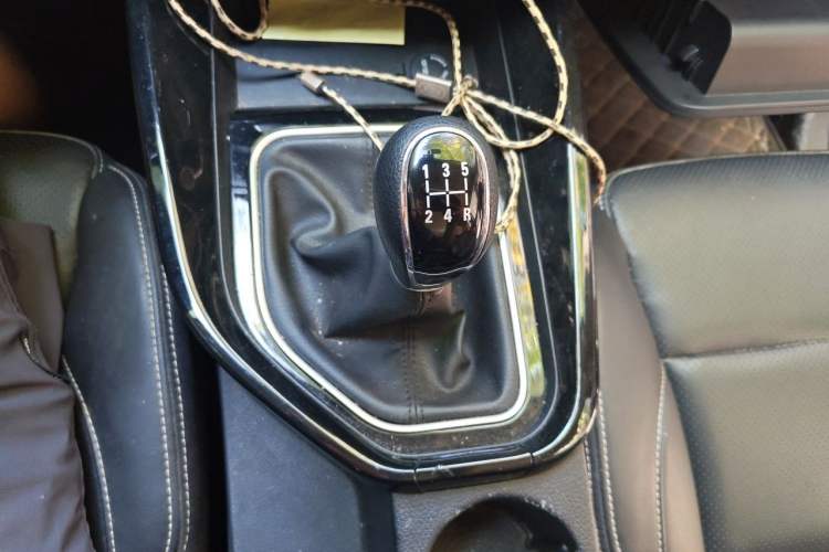 Used Dongfeng Fengon S560 2019 1.8L Manual Urban Model Gear Lever