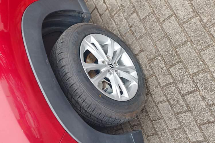 Used Dongfeng Fengon S560 2019 1.8L Manual Urban Model Left Front Wheel Hub