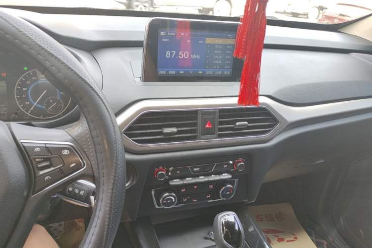 Used Dongfeng Fengon S560 2019 1.8L CVT Elite Model Audio And AC Panel