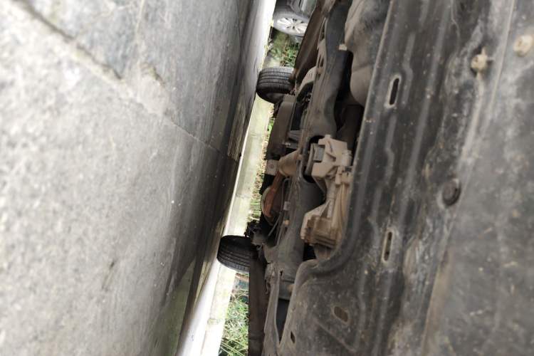 Used Dongfeng Fengon S560 2019 1.8L Manual Urban Model Chassis Front