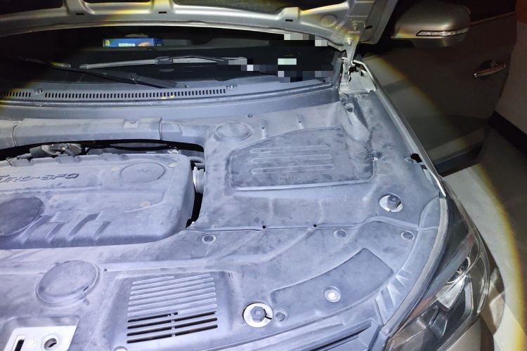 Used Dongfeng Fengon S560 2019 1.8L CVT Comfort Edition Engine Bay Left