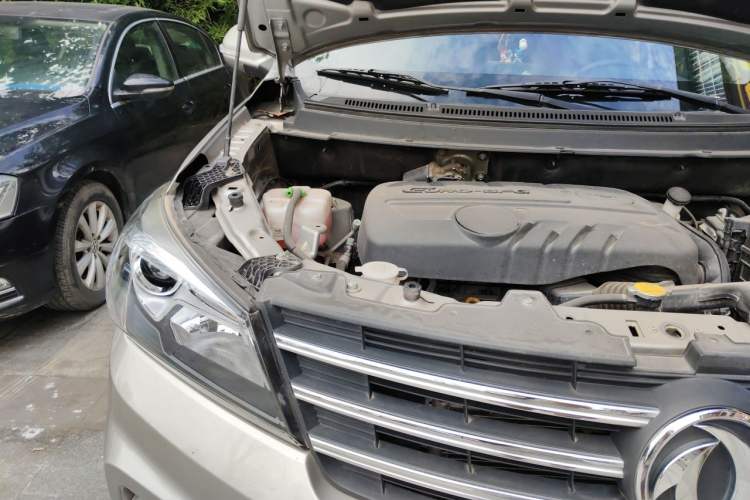 Used Dongfeng Fengon S560 2019 1.8L Manual Urban Model Engine Bay Right