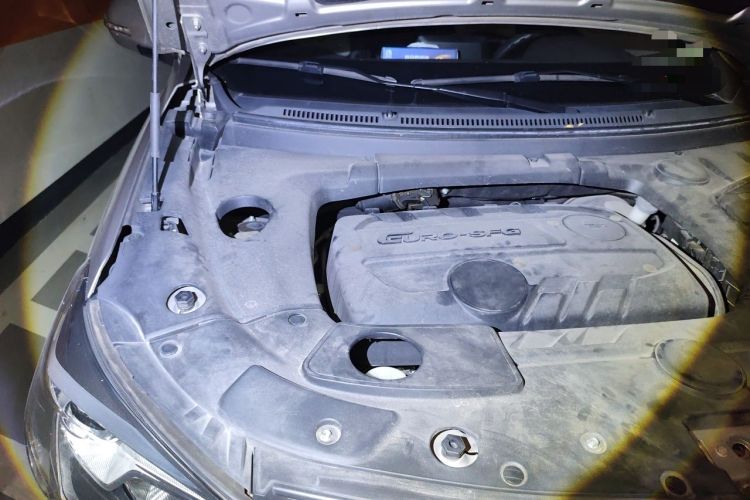 Used Dongfeng Fengon S560 2019 1.8L CVT Comfort Edition Engine Bay Right