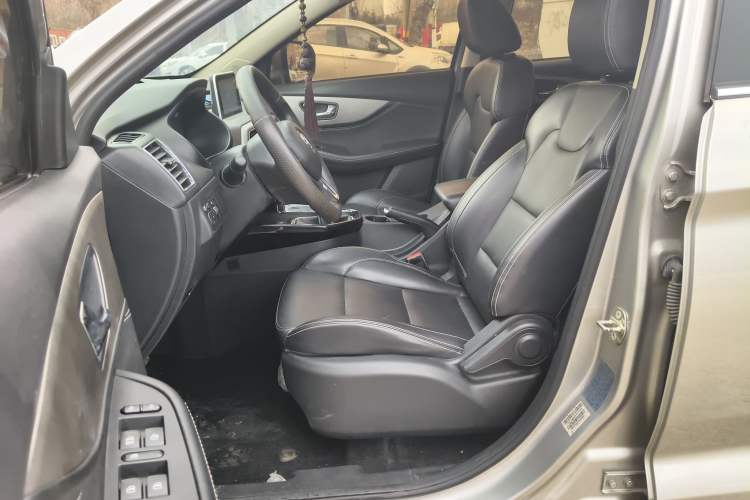 Used Dongfeng Fengon S560 2019 1.8L Manual Urban Model Left Front Seat