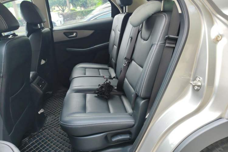 Used Dongfeng Fengon S560 2019 1.8L Manual Urban Model Left Rear Seat