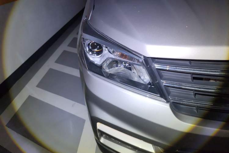 Used Dongfeng Fengon S560 2019 1.8L CVT Comfort Edition Right Front Headlight