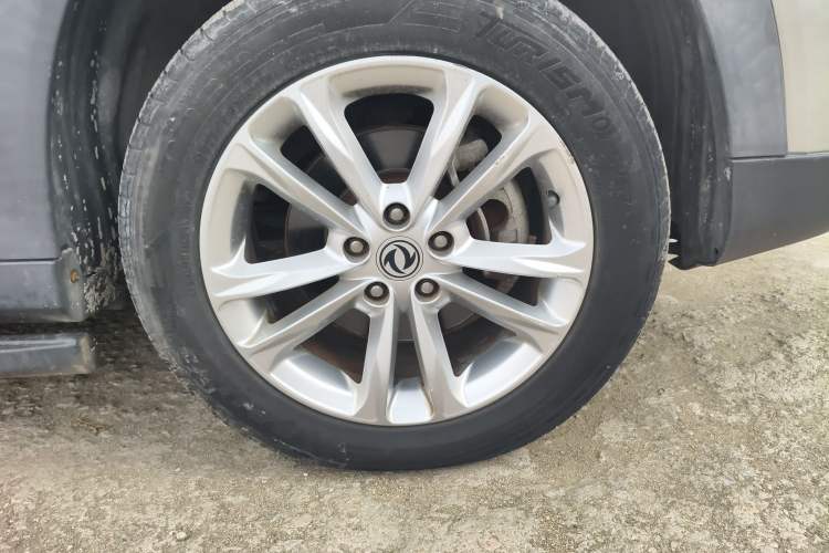 Used Dongfeng Fengon S560 2019 1.8L Manual Urban Model Right Front Wheel Hub