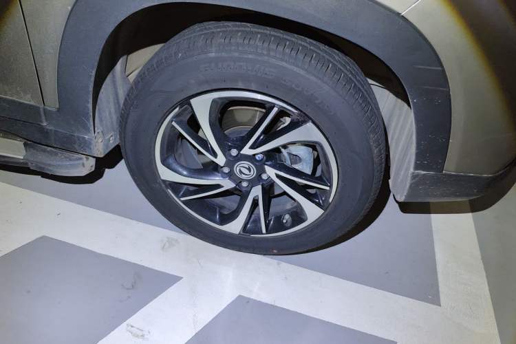 Used Dongfeng Fengon S560 2019 1.8L CVT Comfort Edition Right Front Wheel Hub