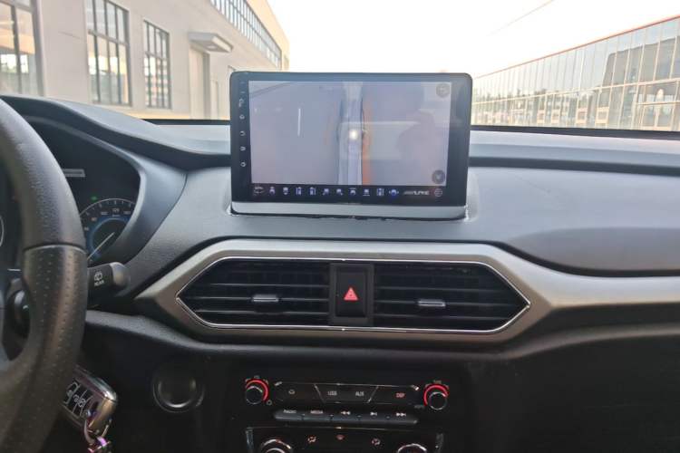 Used Dongfeng Fengon S560 2019 1.8L Manual Urban Model Audio And AC Panel