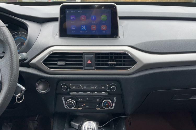 Used Dongfeng Fengon S560 2019 1.8L Manual Urban Model Audio And AC Panel