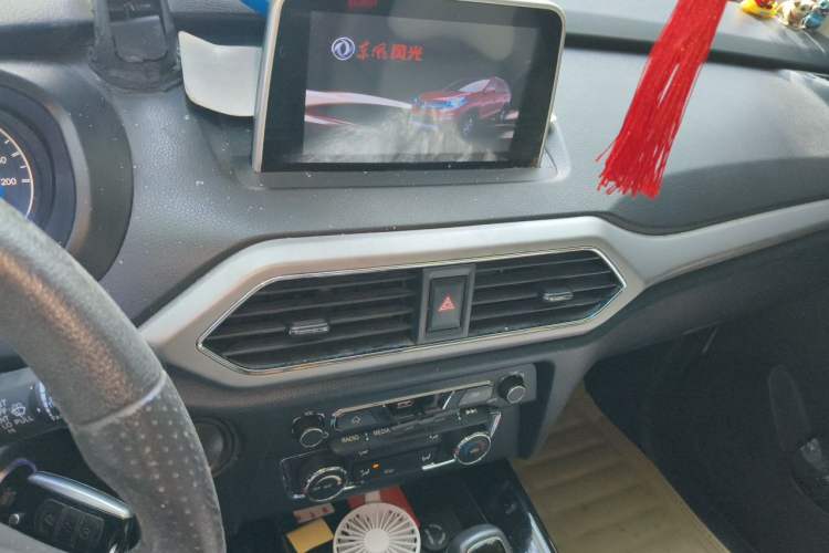Used Dongfeng Fengon S560 2019 1.8L CVT Elite Model Audio And AC Panel