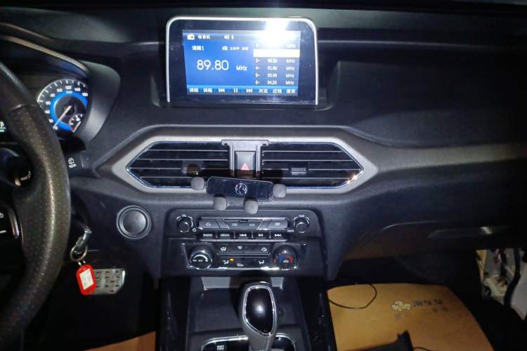 Used Dongfeng Fengon S560 2019 1.8L CVT Elite Model Audio And AC Panel
