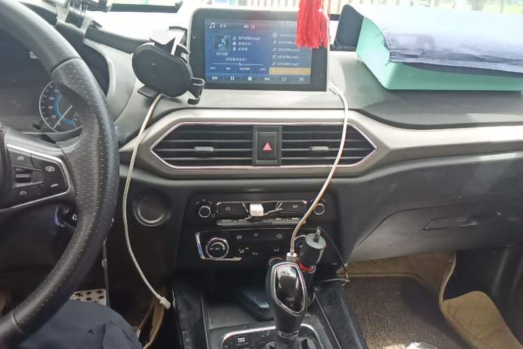 Used Dongfeng Fengon S560 2019 1.8L CVT Elite Model Audio And AC Panel