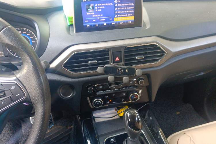 Used Dongfeng Fengon S560 2019 1.8L CVT Elite Model Audio And AC Panel