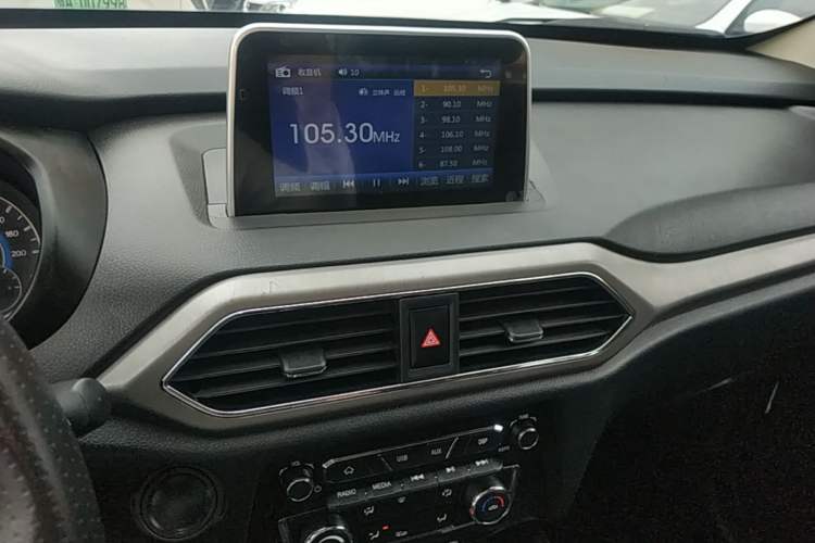 Used Dongfeng Fengon S560 2019 1.8L Manual Urban Model Audio And AC Panel