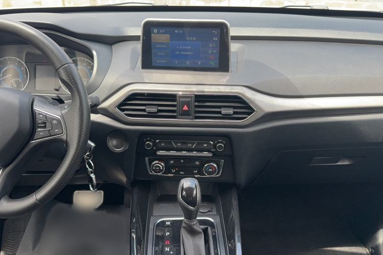 Used Dongfeng Fengon S560 2019 1.8L CVT Elite Model Audio And AC Panel