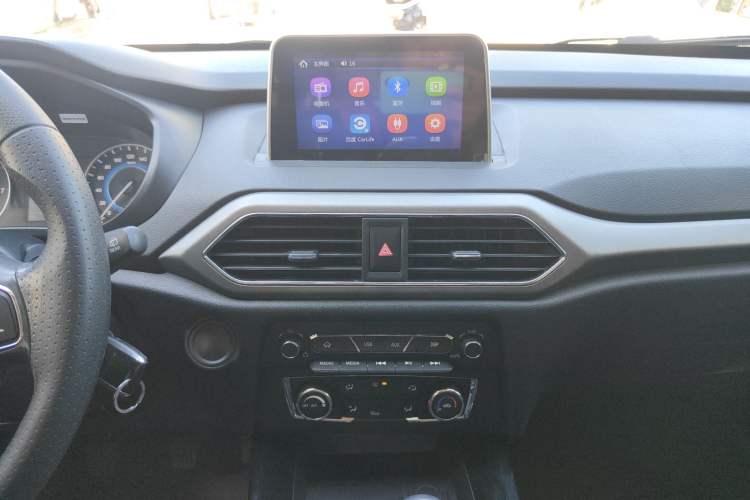 Used Dongfeng Fengon S560 2019 1.8L Manual Urban Model Audio And AC Panel