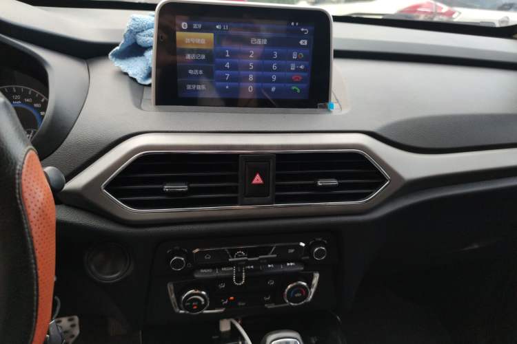 Used Dongfeng Fengon S560 2019 1.8L CVT Elite Model Audio And AC Panel