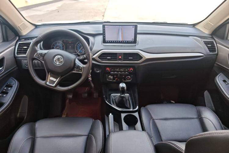 Used Dongfeng Fengon S560 2019 1.8L Manual Urban Model Center Console
