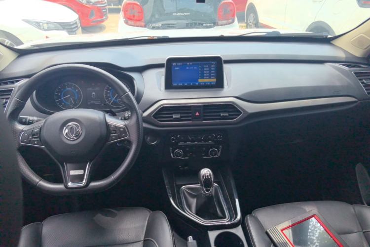 Used Dongfeng Fengon S560 2019 1.8L Manual Urban Model Center Console