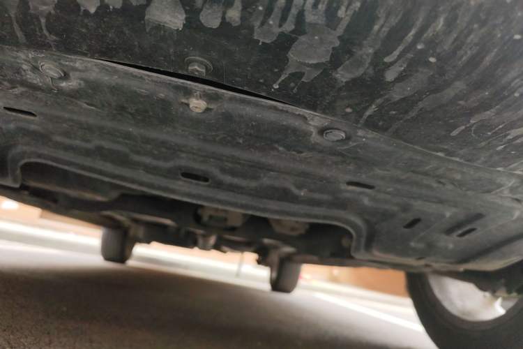 Used Dongfeng Fengon S560 2019 1.8L Manual Urban Model Chassis Front