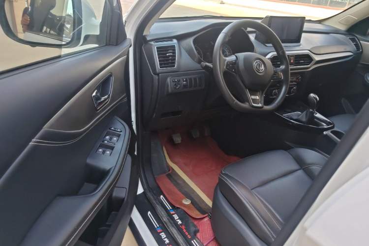 Used Dongfeng Fengon S560 2019 1.8L Manual Urban Model Driver Seat