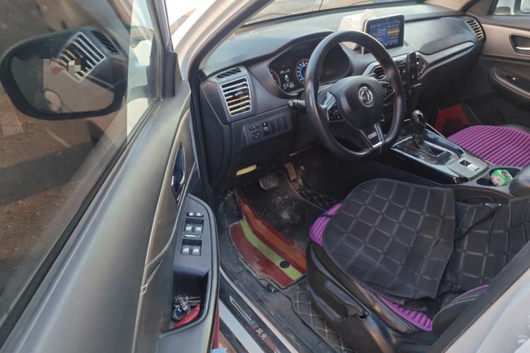 Used Dongfeng Fengon S560 2019 1.8L CVT Elite Model Driver Seat