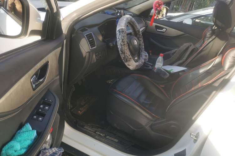Used Dongfeng Fengon S560 2019 1.8L Manual Urban Model Driver Seat