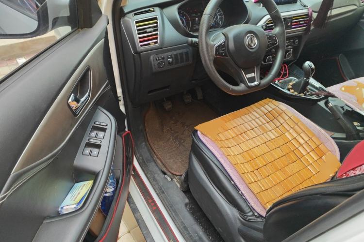 Used Dongfeng Fengon S560 2019 1.8L Manual Urban Model Driver Seat