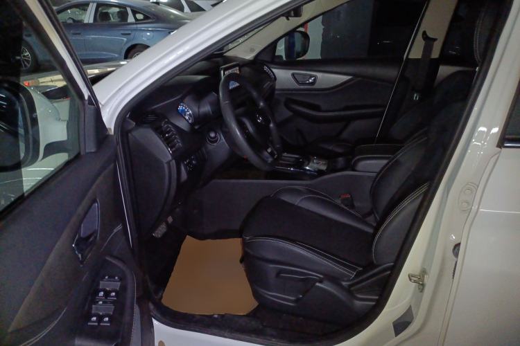 Used Dongfeng Fengon S560 2019 1.8L CVT Elite Model Driver Seat