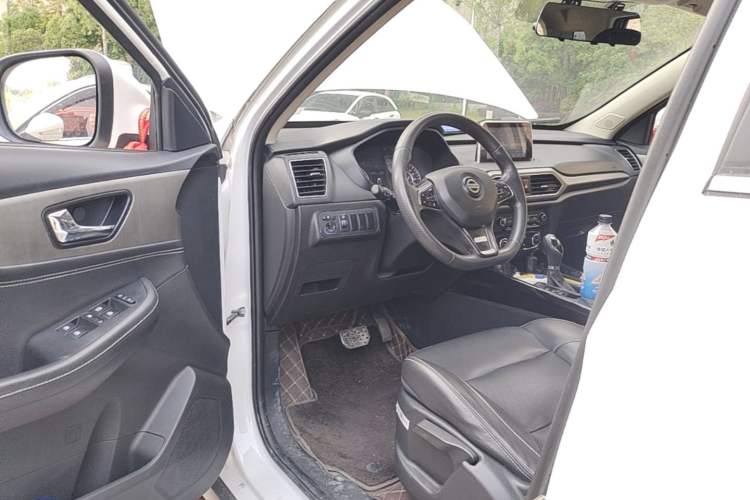 Used Dongfeng Fengon S560 2019 1.8L CVT Elite Model Driver Seat