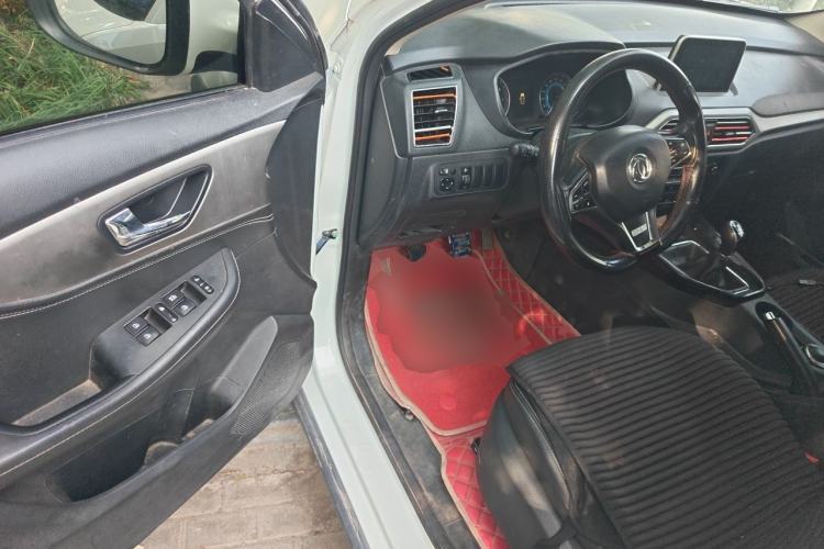 Used Dongfeng Fengon S560 2019 1.8L Manual Urban Model Driver Seat