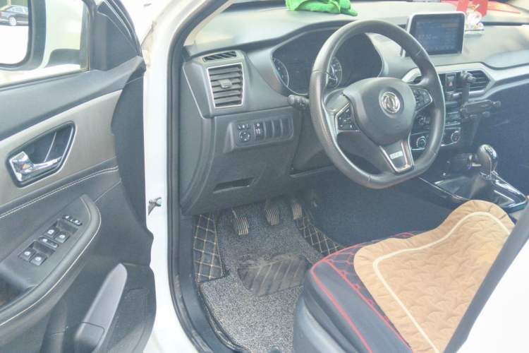Used Dongfeng Fengon S560 2019 1.8L Manual Urban Model Driver Seat