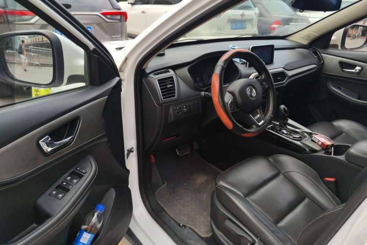Used Dongfeng Fengon S560 2019 1.8L CVT Elite Model Driver Seat