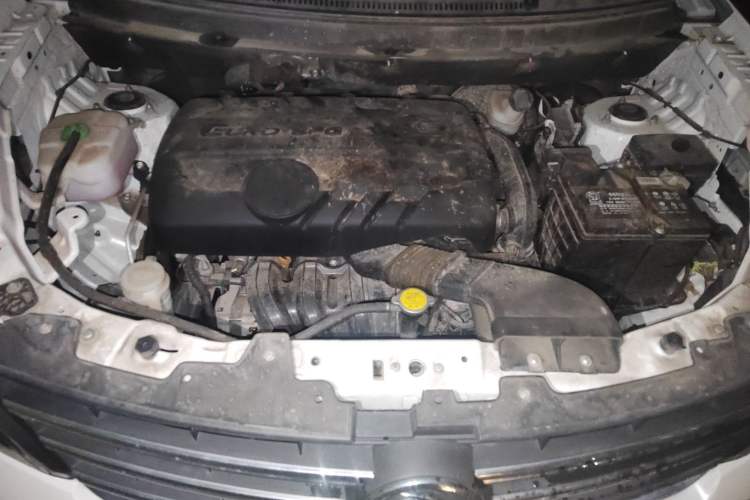 Used Dongfeng Fengon S560 2019 1.8L CVT Elite Model Engine Bay