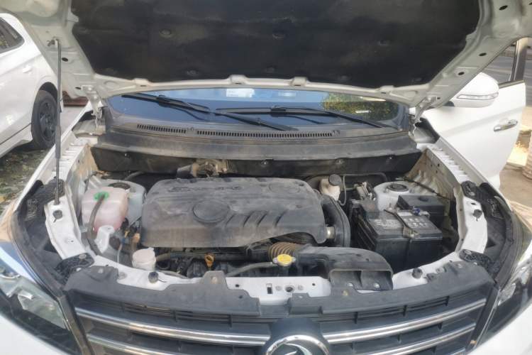 Used Dongfeng Fengon S560 2019 1.8L Manual Urban Model Engine Bay