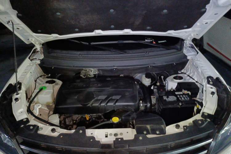 Used Dongfeng Fengon S560 2019 1.8L CVT Elite Model Engine Bay