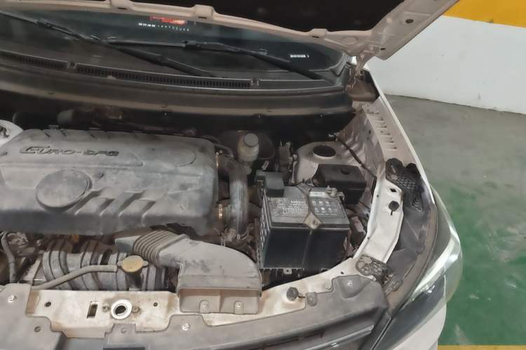 Used Dongfeng Fengon S560 2019 1.8L CVT Elite Model Engine Bay Left